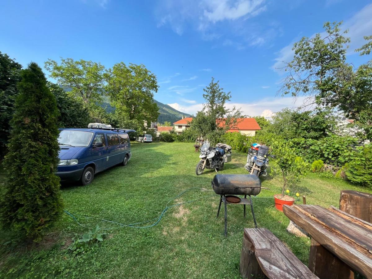 Kitka Hostel - Guest House Vratnica Εξωτερικό φωτογραφία