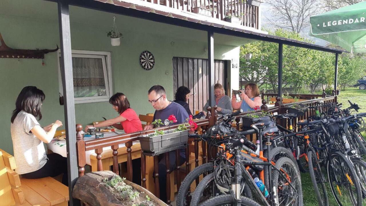Kitka Hostel - Guest House Vratnica Εξωτερικό φωτογραφία