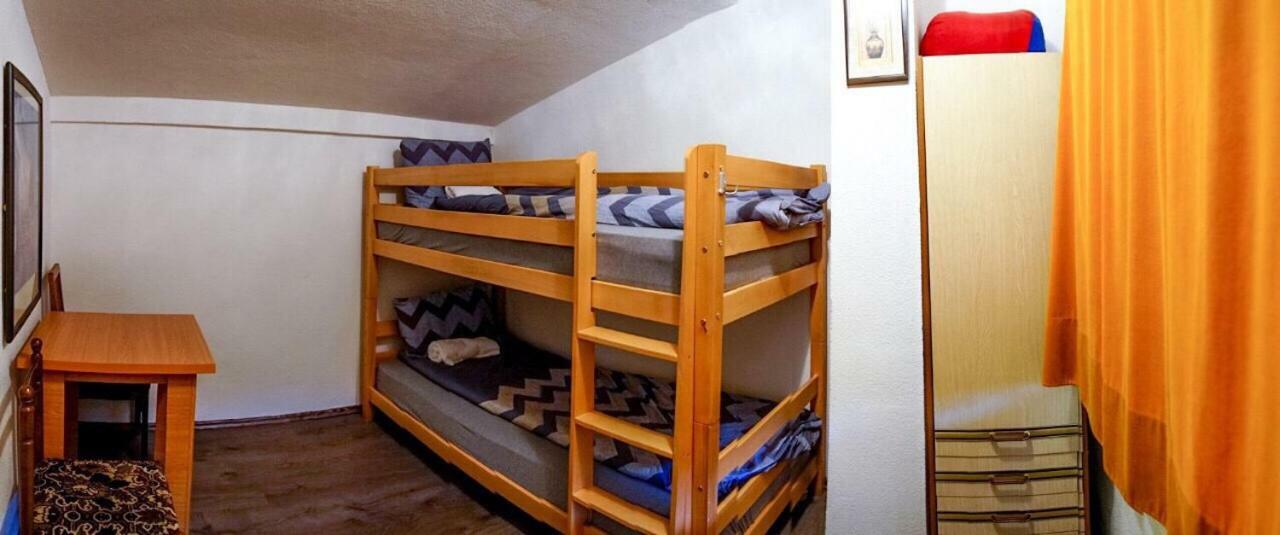 Kitka Hostel - Guest House Vratnica Εξωτερικό φωτογραφία